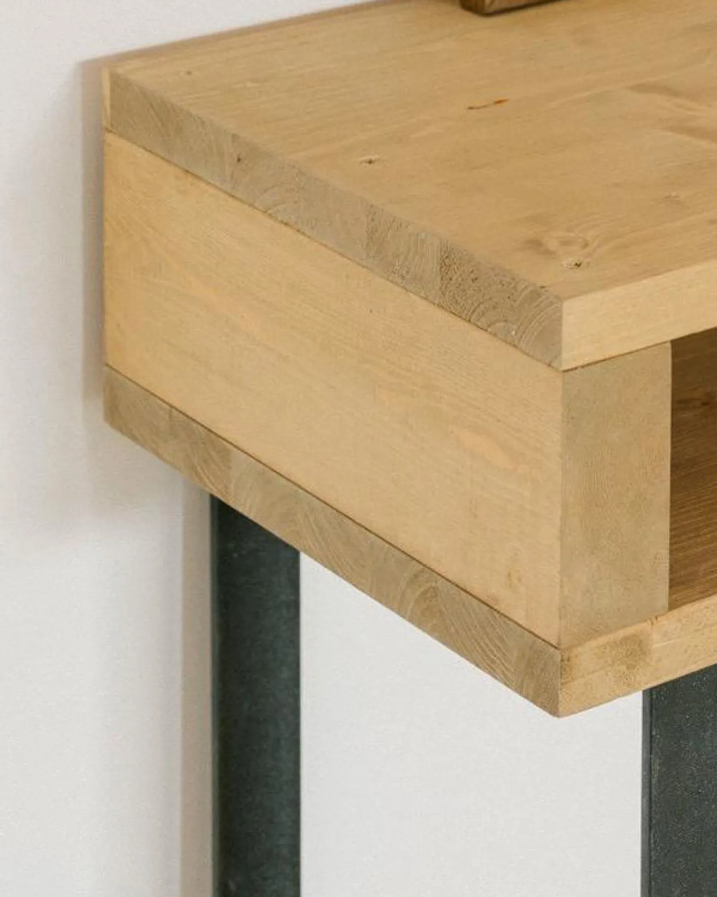 Outlet Hannun Console Evelia