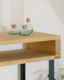 Sale Hannun Console Lesbia