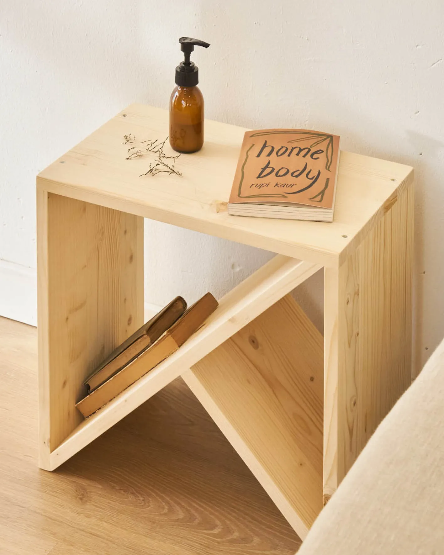Online Hannun Table de chevet Lebi